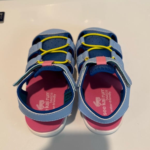 See Kai Run Basics Spencer Water Sandals Toddler NEW WITHOUT TAG/BOX - Picture 3 of 7